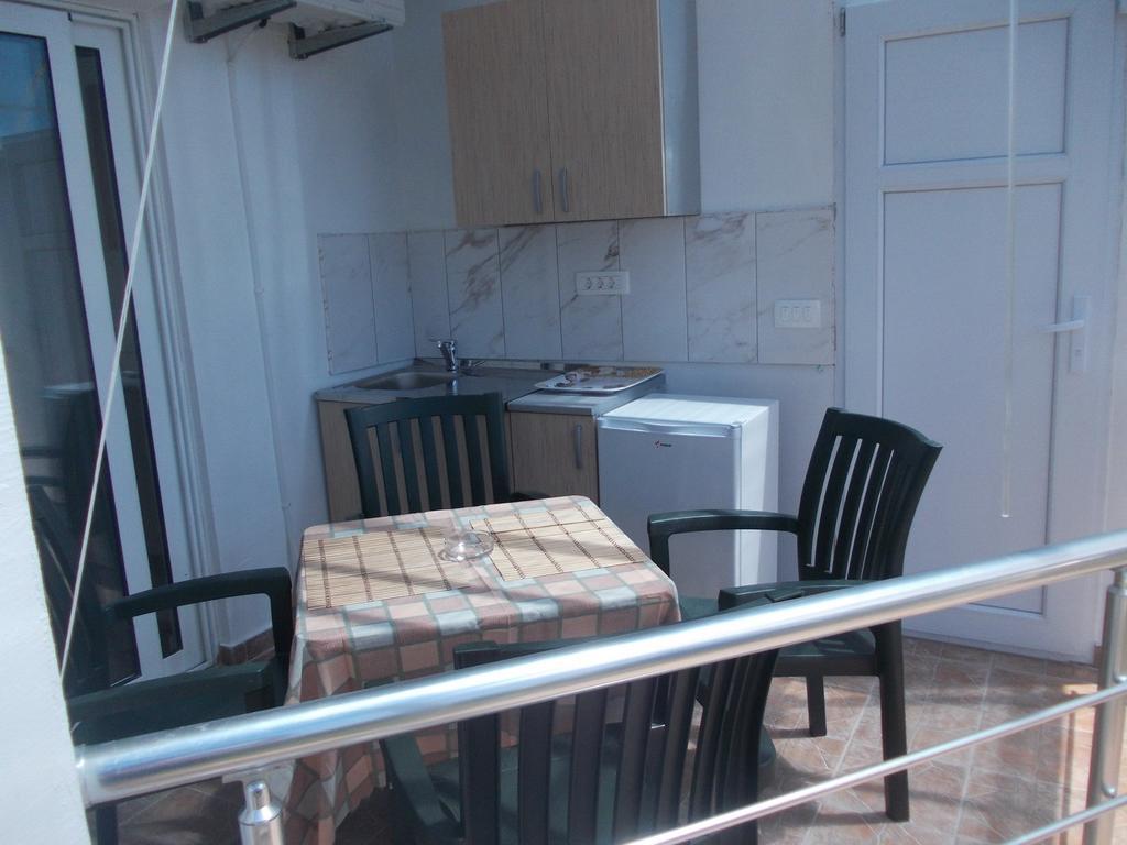 Apartments Idolga Bar Phòng bức ảnh