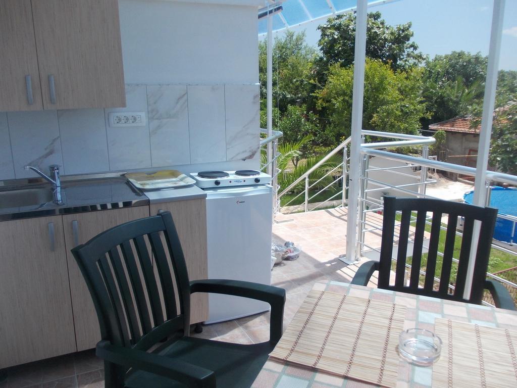 Apartments Idolga Bar Phòng bức ảnh